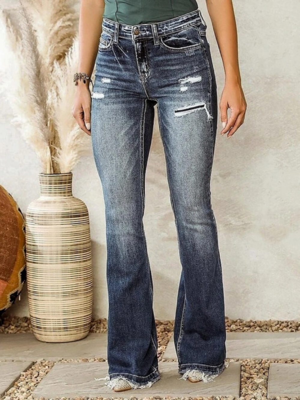 Hudson Mid-Rise Flare Stretch Jean Sz 23